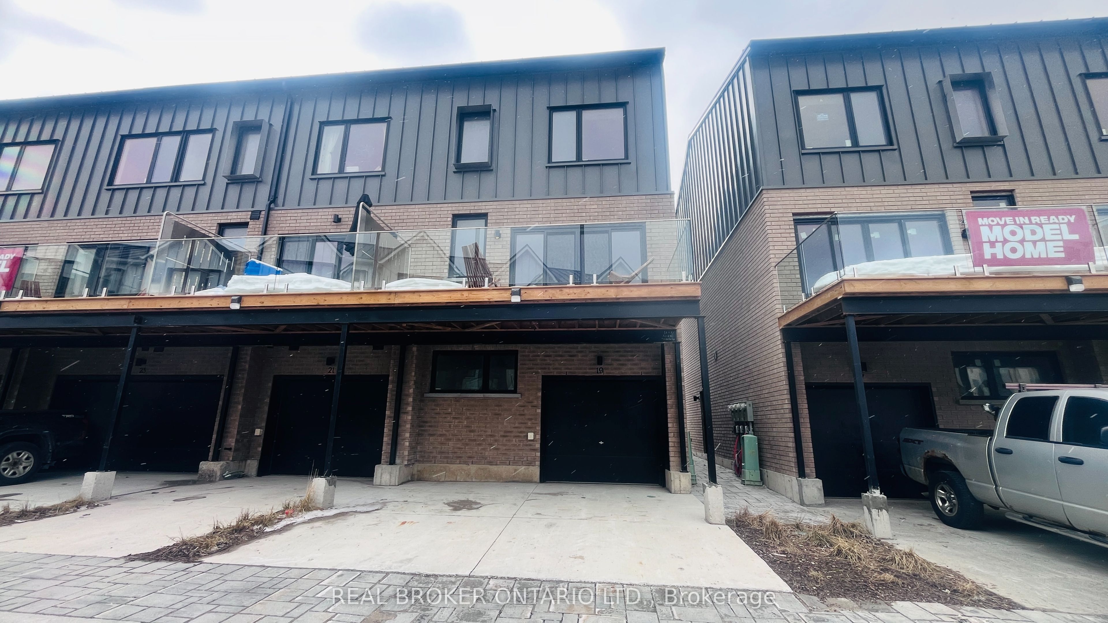 UPPER-19 Rainwater Lane, Barrie, ON, L4N 9J6 photo 2