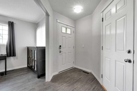 Additional image 8 of 2 Saddleland Way NE, Calgary, AB, T3j5K5