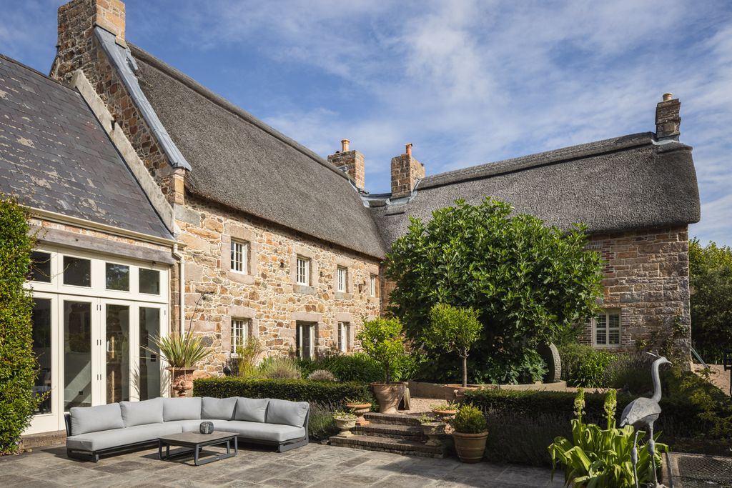 Additional image 9 of 6 bed detached house for saleLes Charrieres Malorey, St. Lawrence, Jersey JE3