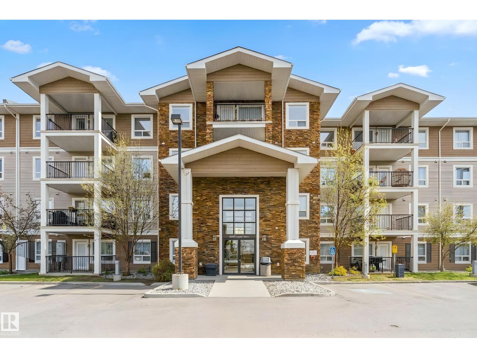 3308-9351 Simpson Drive NW, Edmonton, AB, T6R0N4