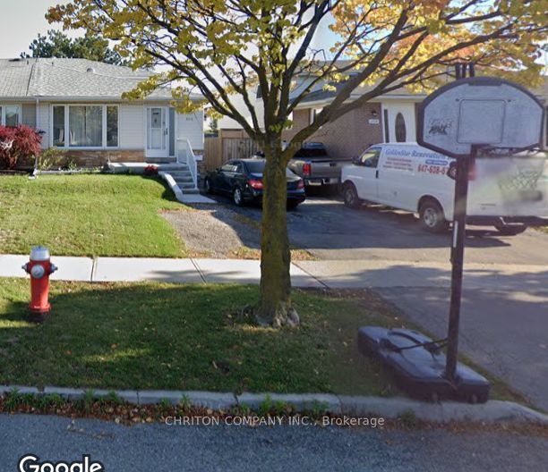 A 2 (Ground -2713 Hollington Crescent, Mississauga, ON, L5K 1E8