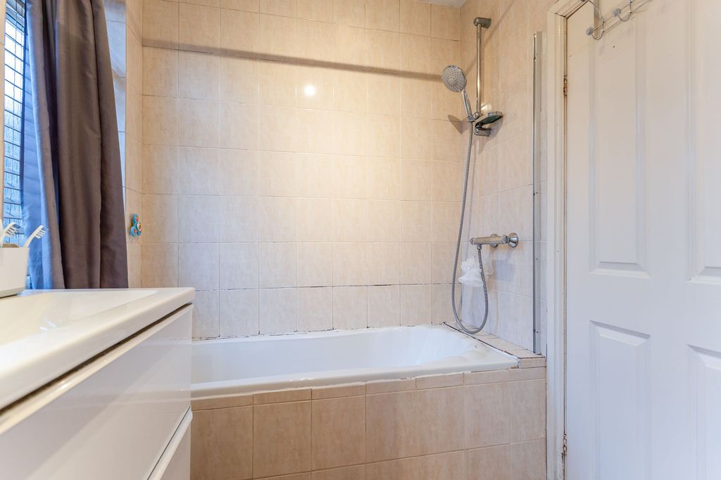 Additional image 9 of 3 bed terraced house for saleLiscombe Street, Newport NP19