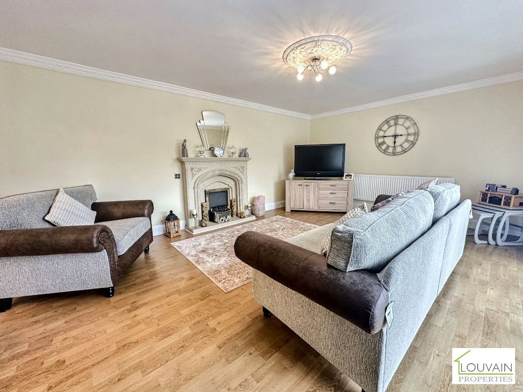 3 bed bungalow for salePleasant View, Stonebridge Road, Ebbw Vale NP23