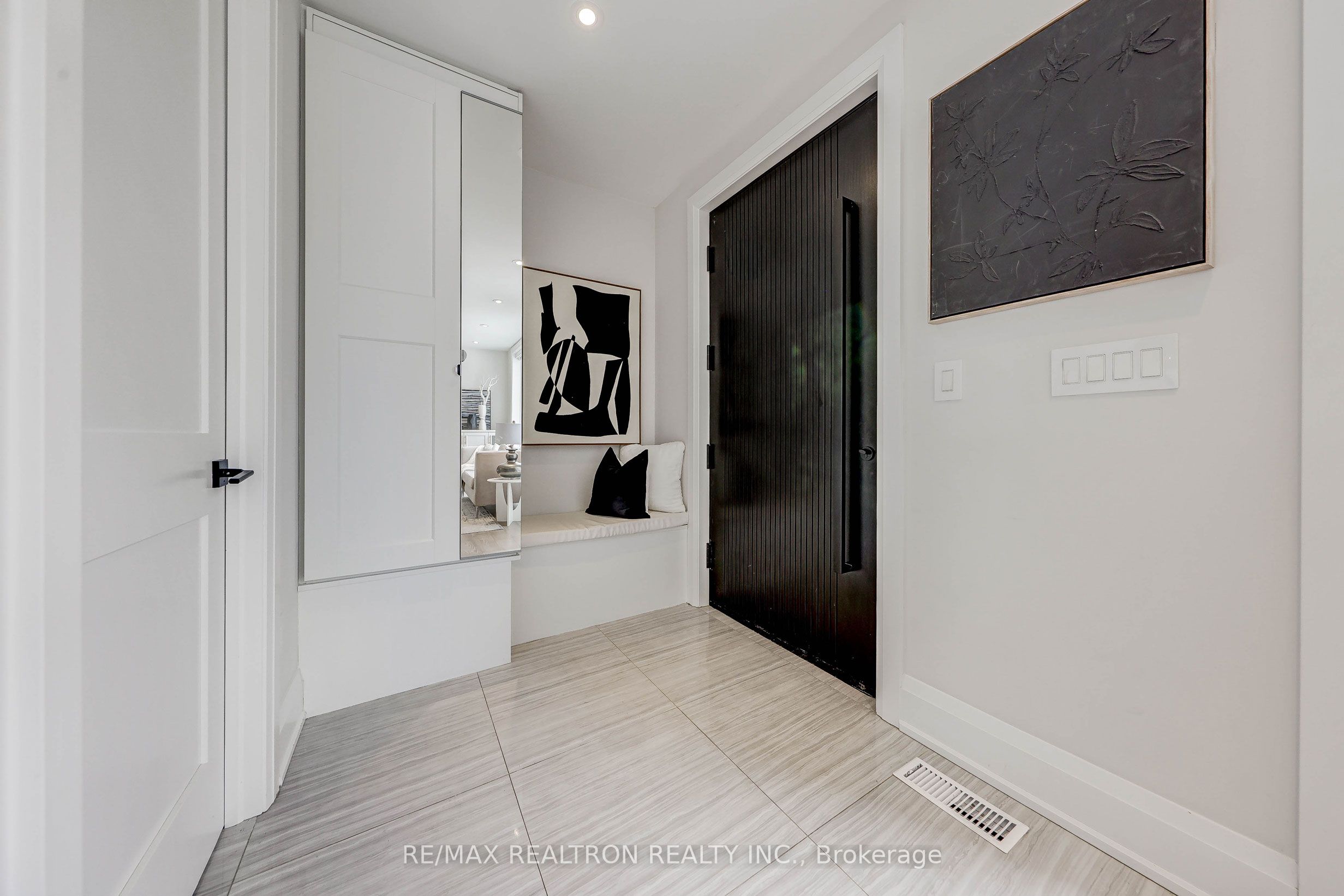 Additional image 4 of 523 Briar Hill Avenue, Toronto, ON, M5N 1N1