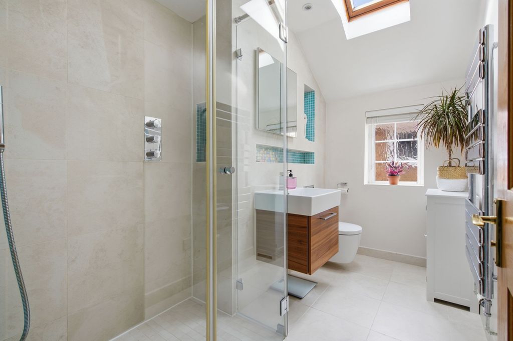 Additional image 6 of 3 bed semi-detached house for saleNursery Lane, Ascot SL5