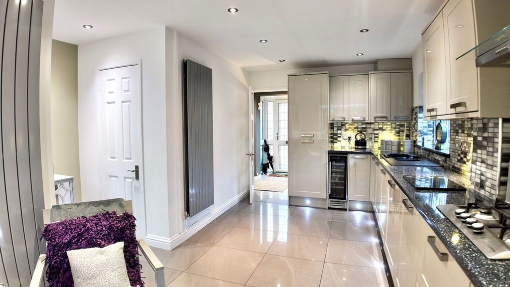 Additional image 11 of 4 bed detached house for saleBeaumaris Way, Grove Park NP12