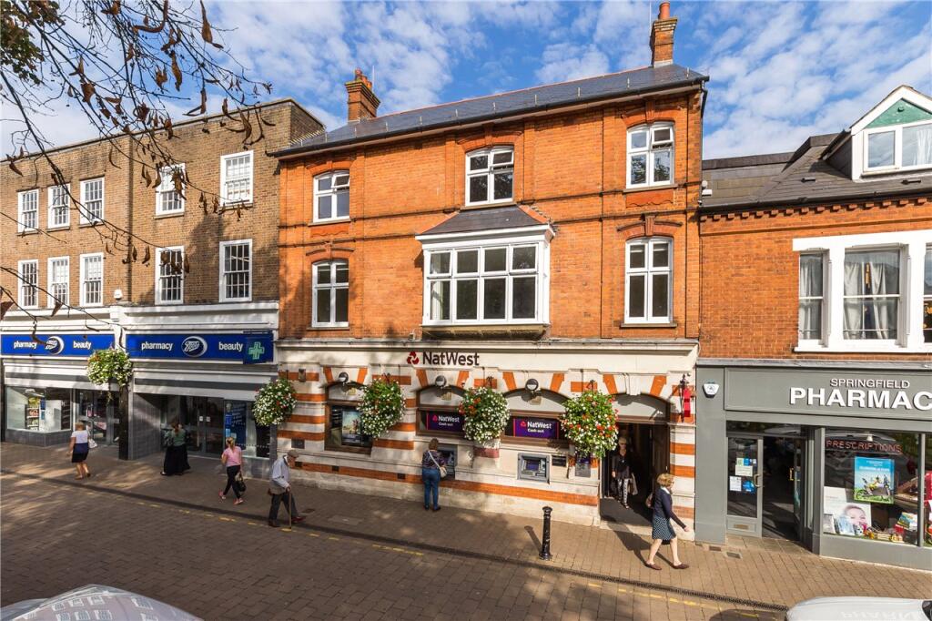 High Street, Harpenden, AL5
