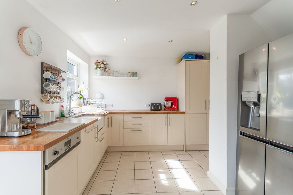 Additional image 7 of 4 bed semi-detached house for saleGlanwern Avenue, Newport NP19