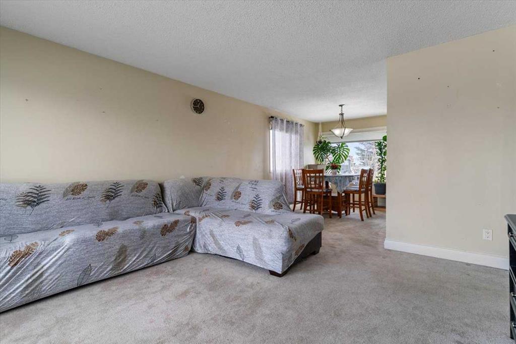 Additional image 2 of 10415 92a Street, Grande Prairie, AB, t8V3v6