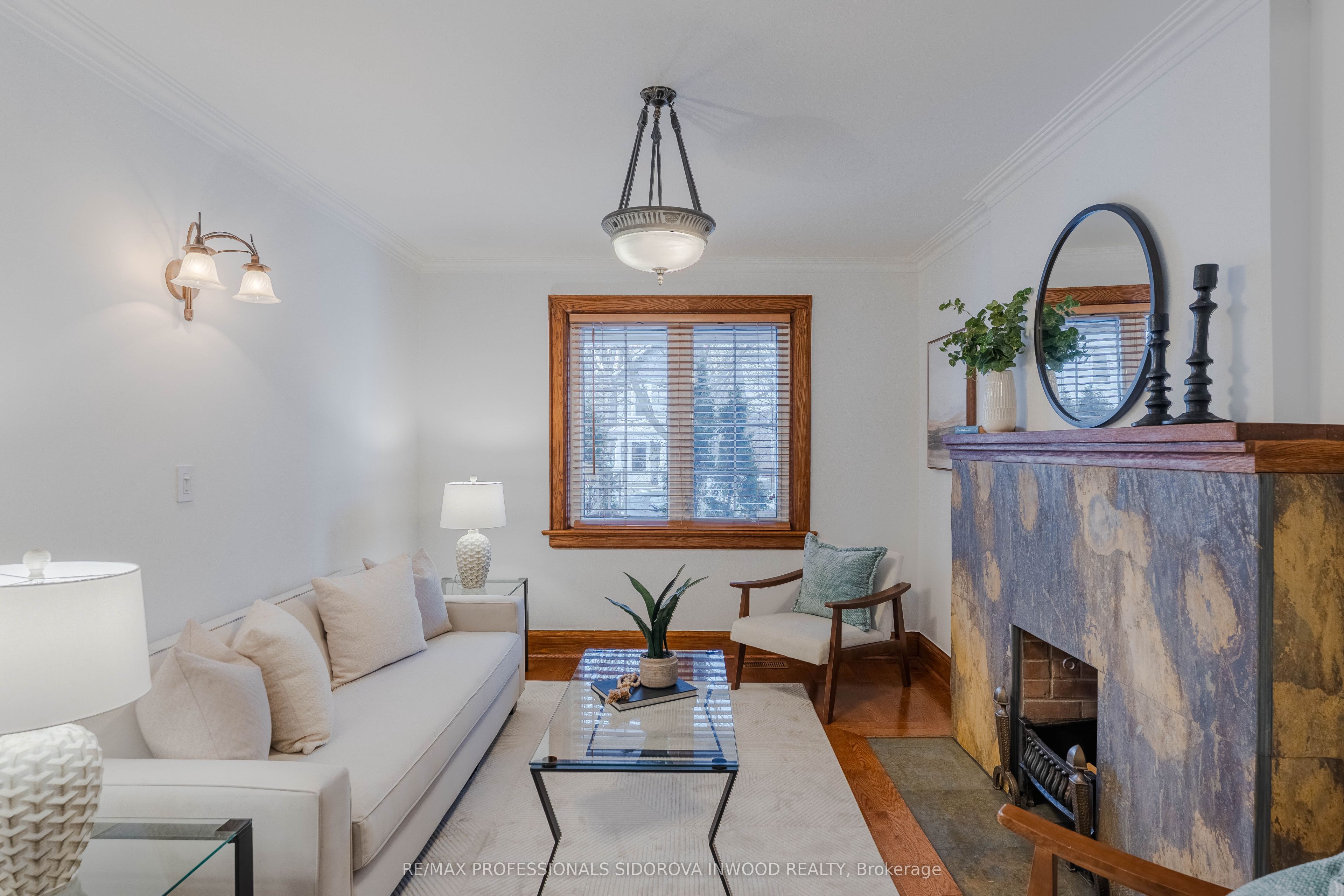 11 Winfield Avenue, Toronto, ON, M6S 2J7