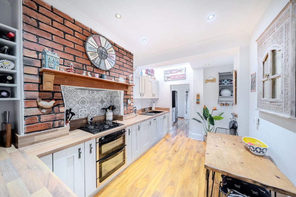 Additional image 13 of 3 bed semi-detached house for saleStation Road, Newport NP18