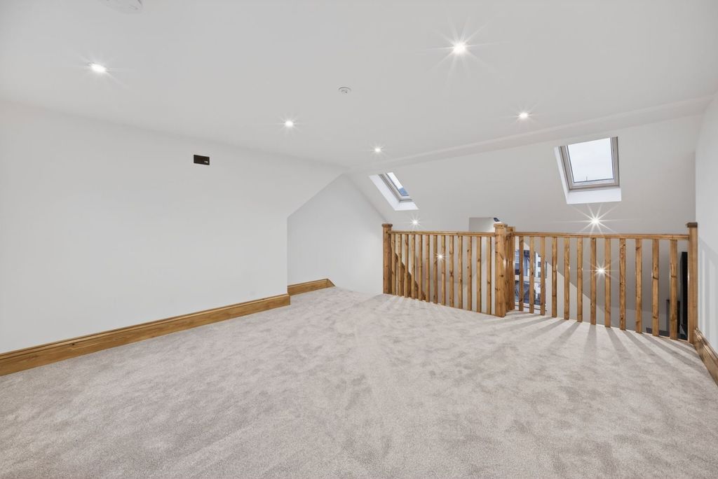 Additional image 8 of 4 bed restaurant for saleMackintosh Place, Cardiff CF24