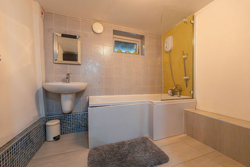 Additional image 39 of 6 bed detached house for saleMalpas Road, Newport NP20