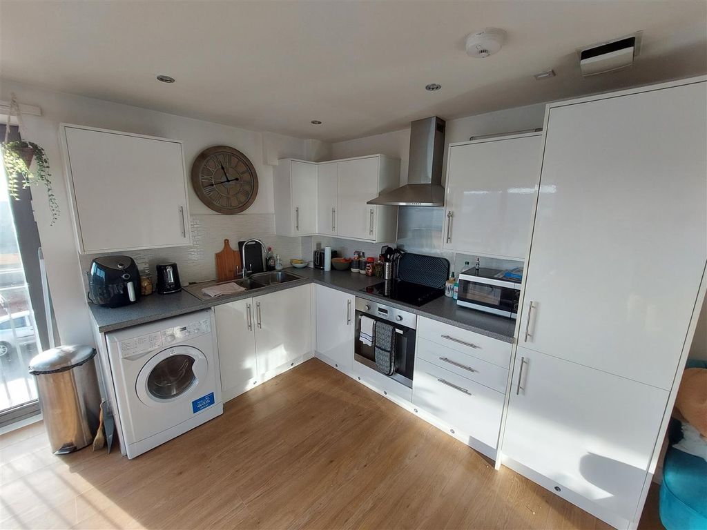 Additional image 5 of 1 bed flat for saleCathays Terrace, Cardiff CF24