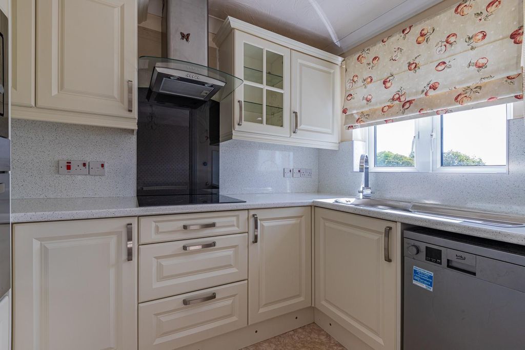Additional image 2 of 1 bed flat for saleFidlas Road, Cardiff CF14