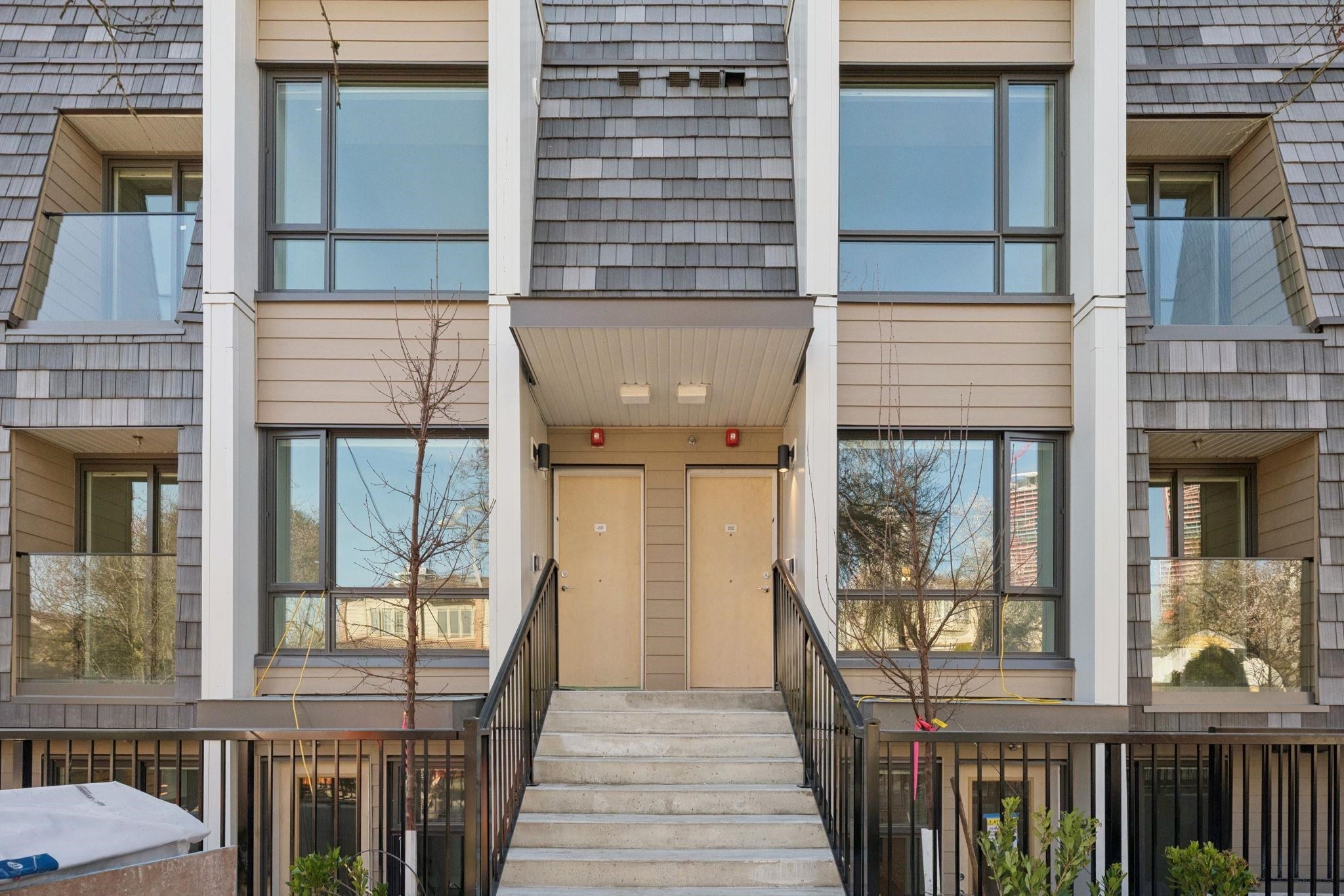 202-378 45th Avenue W, Vancouver, BC, V5Y 0P6