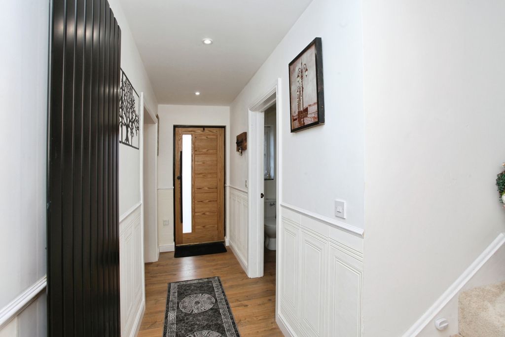 Additional image 6 of 3 bed town house for saleLakeside Close, Ebbw Vale NP23
