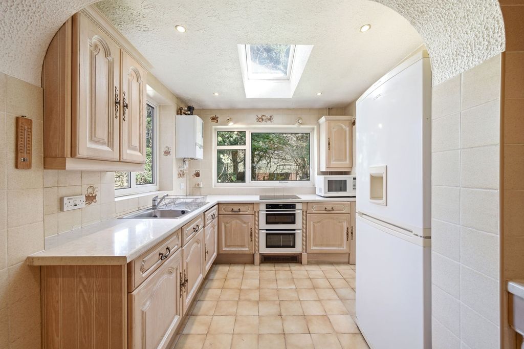 Additional image 7 of 5 bed semi-detached house for saleLong Reach Road, Cambridge CB4