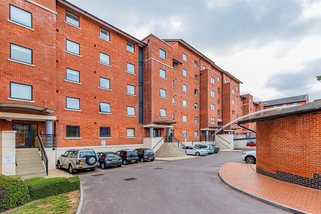 Additional image 5 of 2 bed flat for saleHenke Court, Atlantic Wharf, Cardiff Bay CF10