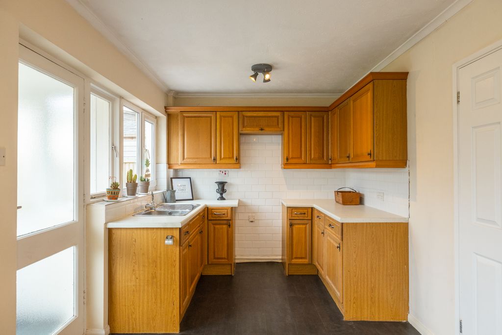 Additional image 8 of 3 bed semi-detached house for saleLa Tonnelle Clos Vale Road, St. Sampson, Guernsey GY2