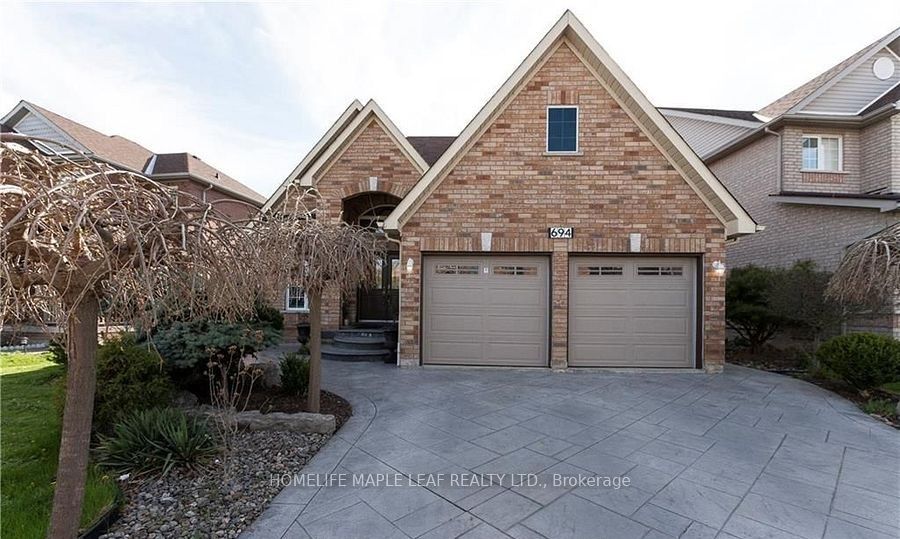 694 Gypsy Fly Crescent, Mississauga, ON, L5W 1H5
