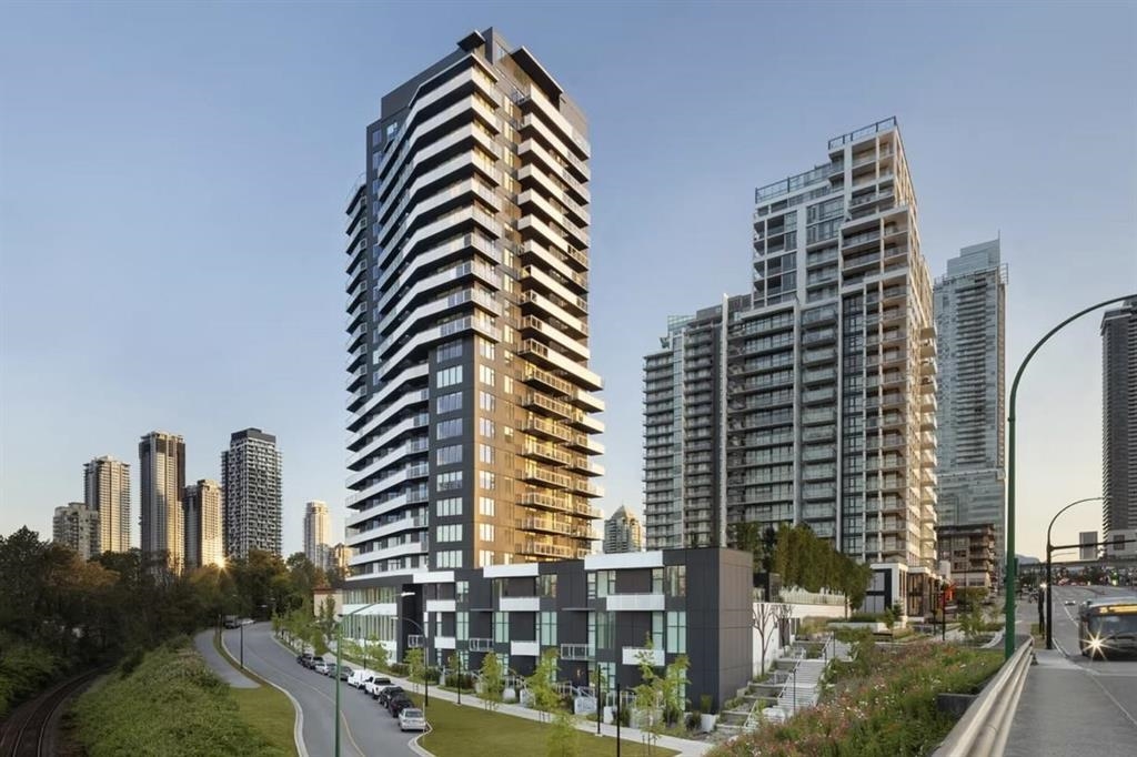 901-4433 Alaska Street, Burnaby, BC, V5C 5T3