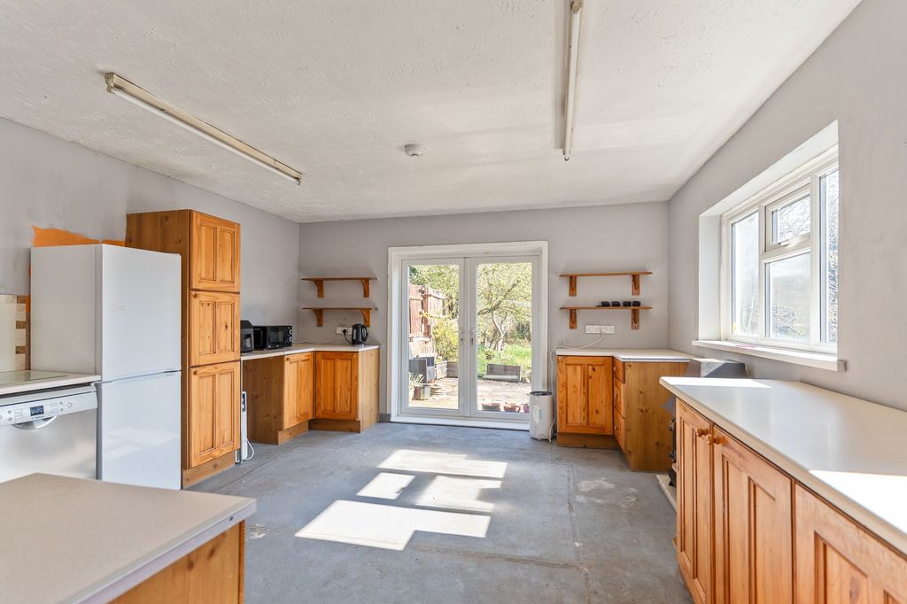 Additional image 2 of 3 bed semi-detached house for saleLiswerry Road, Newport NP19