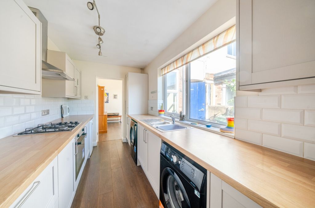 Additional image 2 of 3 bed terraced house for saleSewells Walk, Lincoln, Lincolnshire LN5