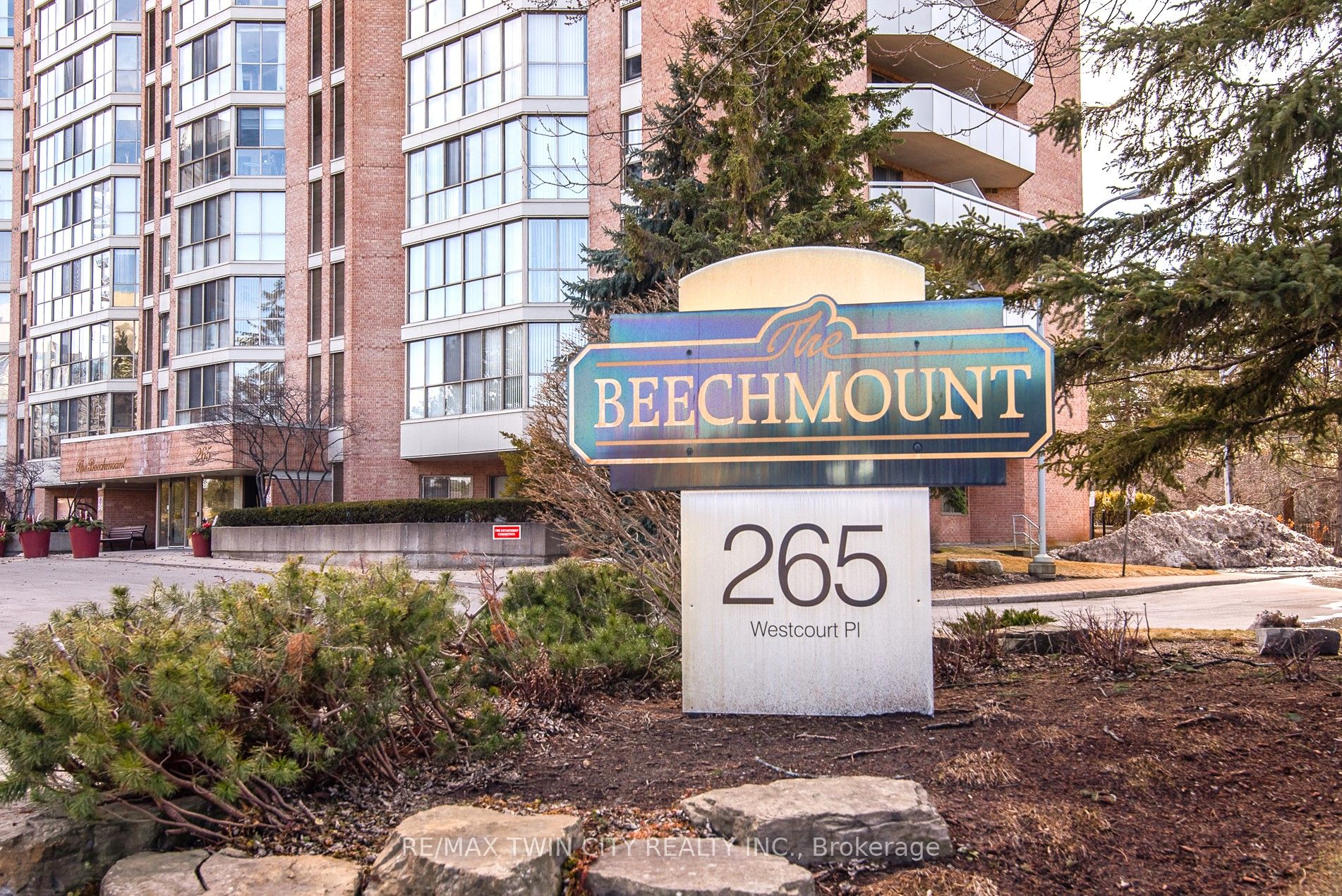 Additional image 3 of 705-265 Westcourt Place, Waterloo, ON, N2L 6E4