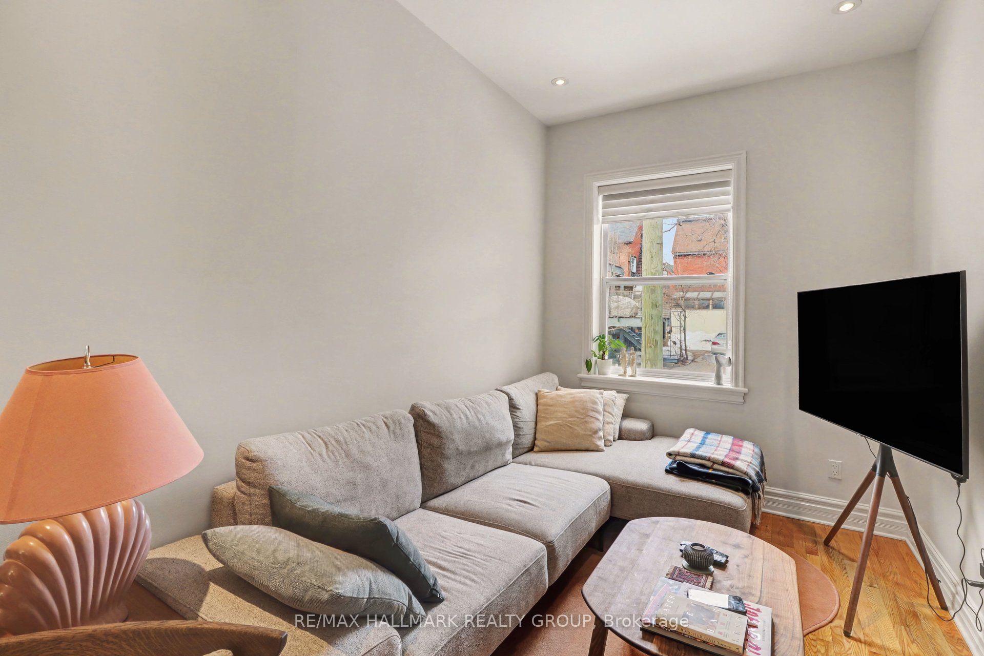 Additional image 5 of 34 Lewis Street, Ottawa, ON, K2P 0S3