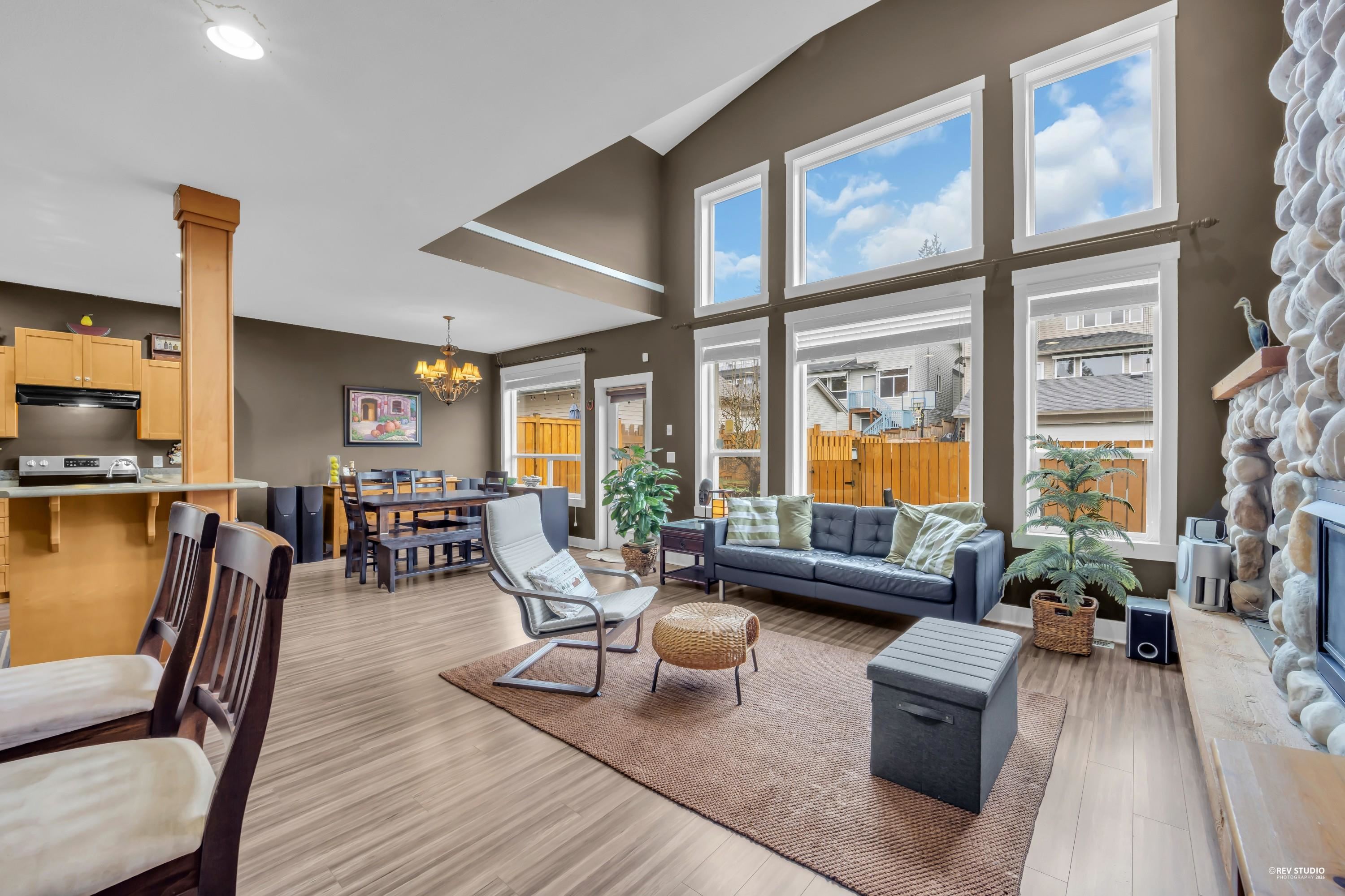 Additional image 4 of 10328 243a Street, Maple Ridge, BC, V2W 2C7