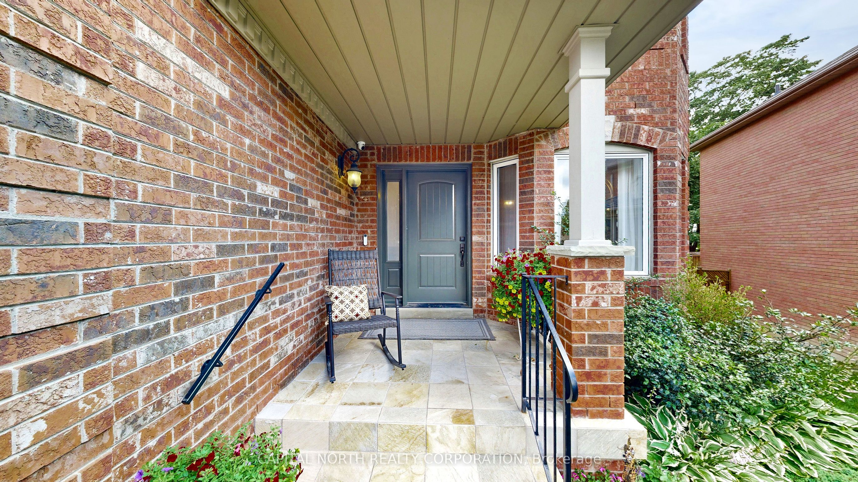 Additional image 3 of 120 Bothwell Crescent, Newmarket, ON, L3X 2K5