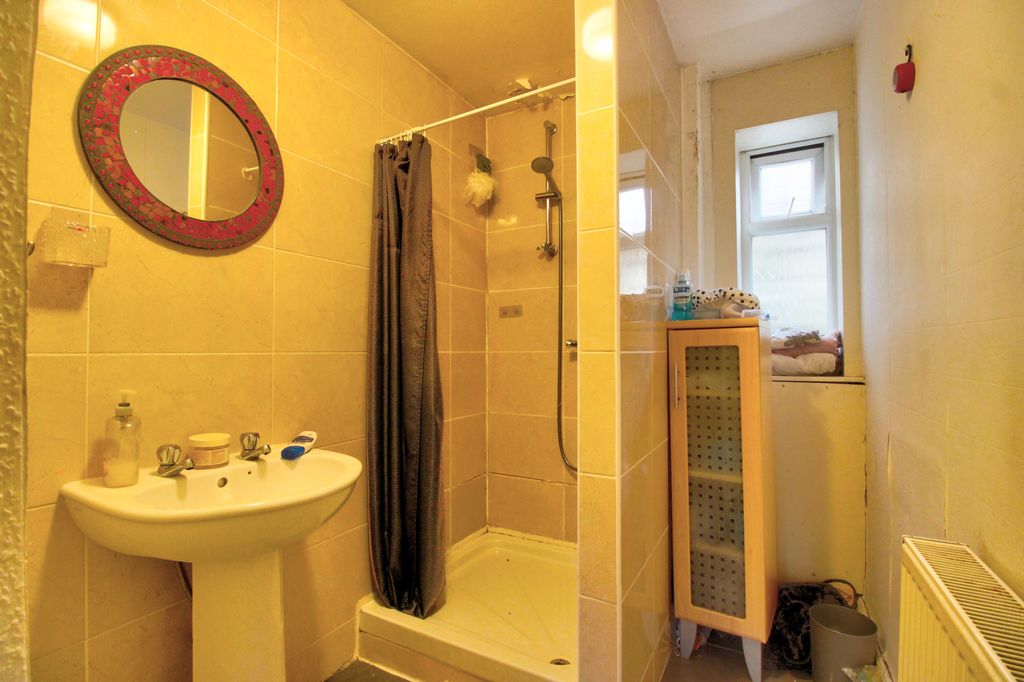 Additional image 4 of 4 bed terraced house for saleClyffard Crescent, Newport NP20