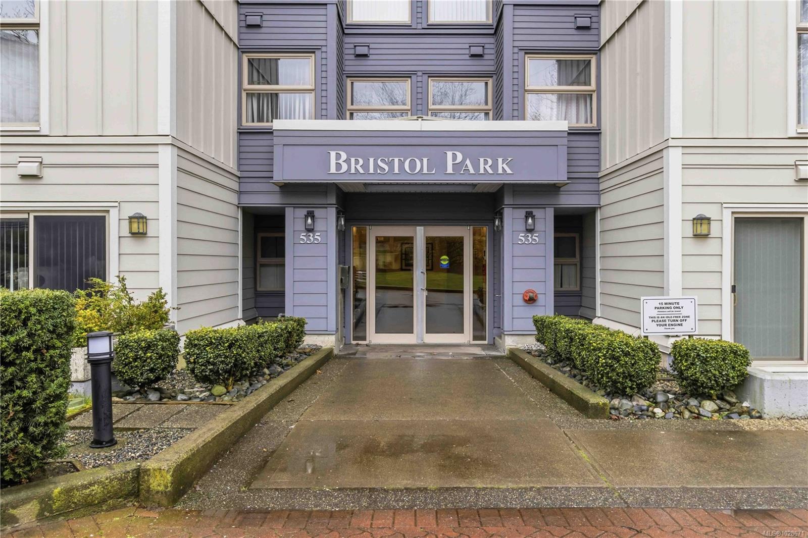 209-535 Manchester Road, Victoria, BC, V8T 5J1