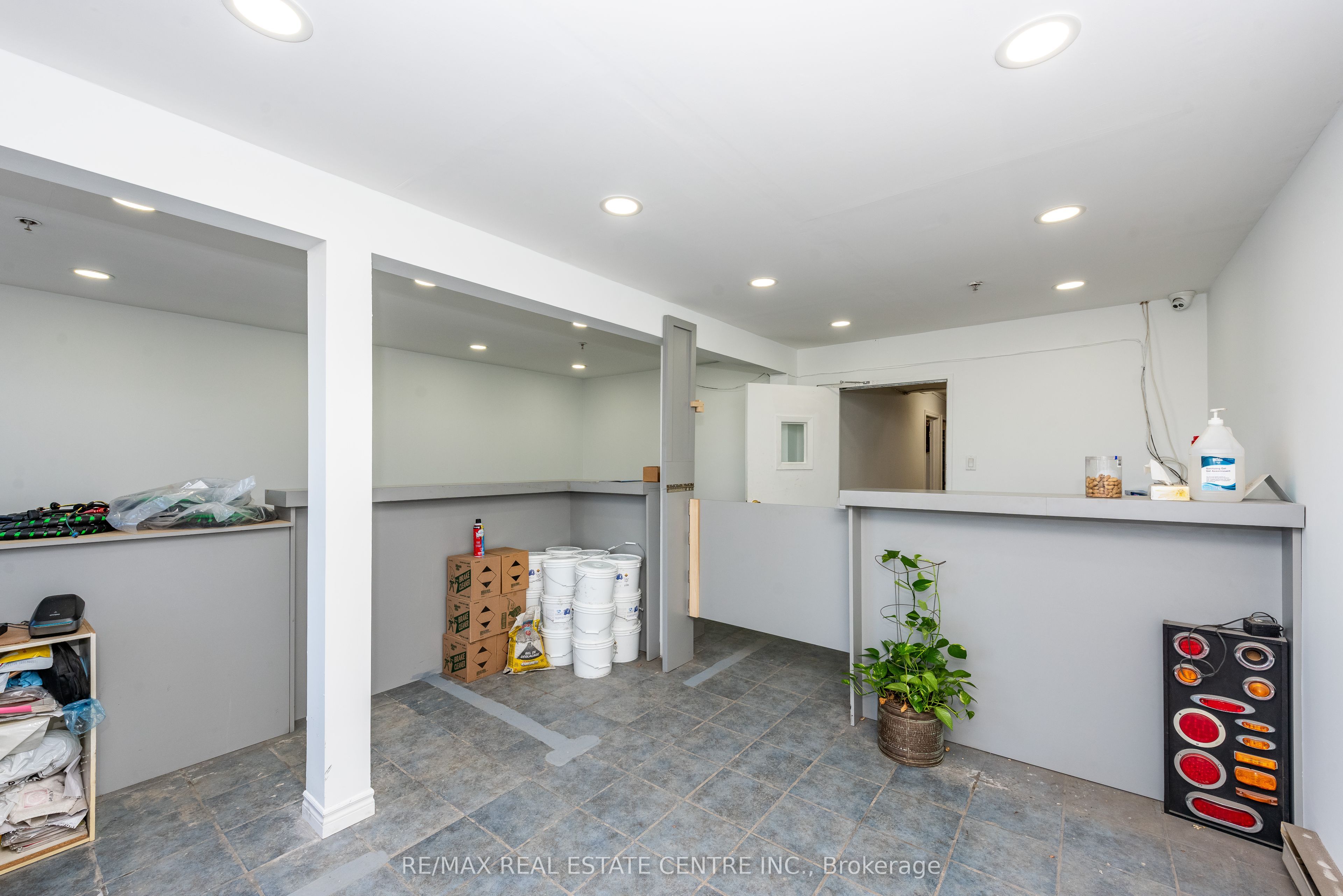 Additional image 4 of 11-7171 Torbram Road, Mississauga, ON, L4T 3W4