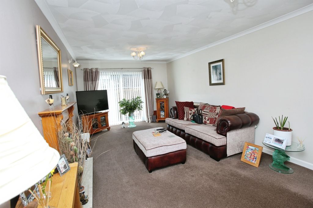 Additional image 5 of 3 bed detached house for saleKirrlach Close, Caldicot NP26