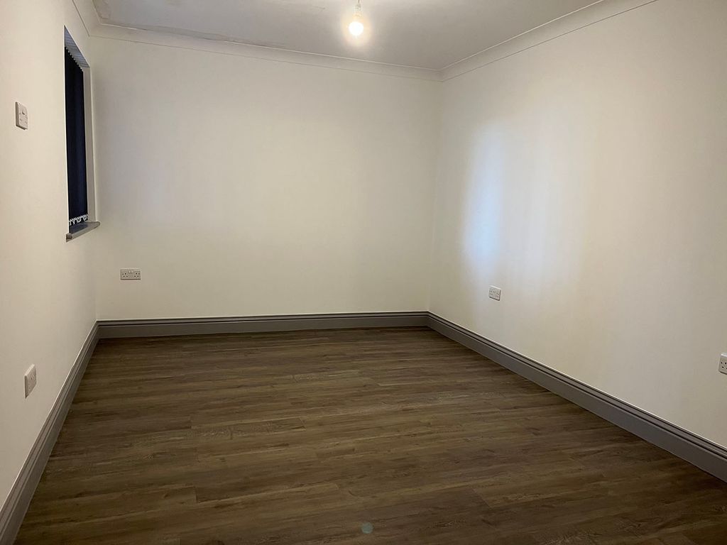 2 bed flat to rentGarstang Road, Preston PR1