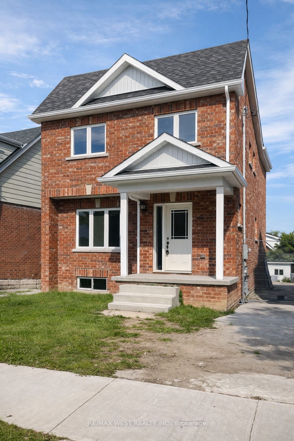 217 Huron Street, Oshawa, ON, L1H 5E5