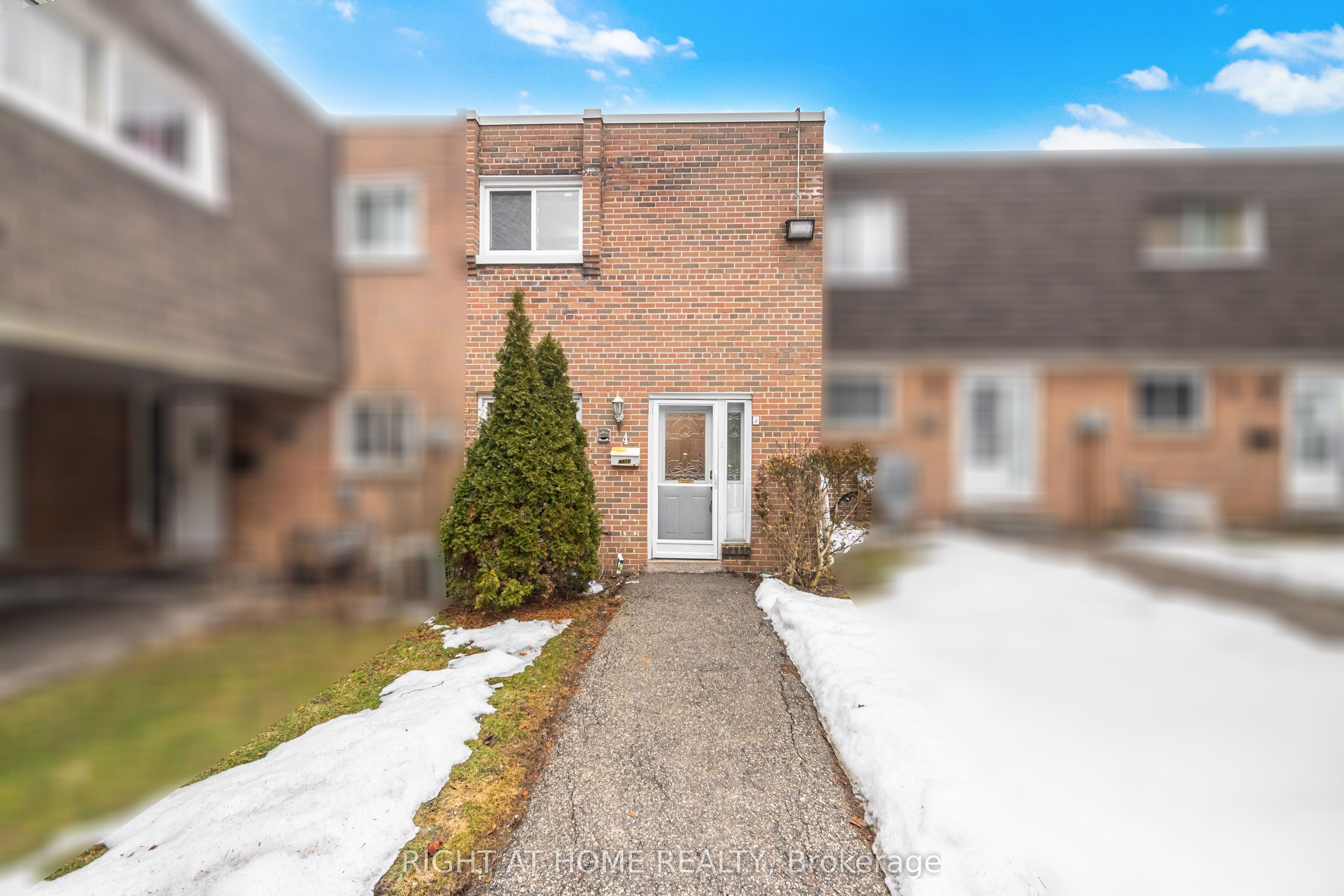 4-415 Silverstone Drive, Toronto, ON, M9V 3K6 photo 3