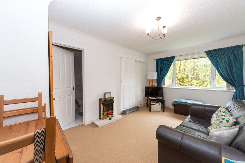 Additional image 2 of 1 bed flat for salePenlline Court, Penlline Road, Whitchurch, Cardiff CF14