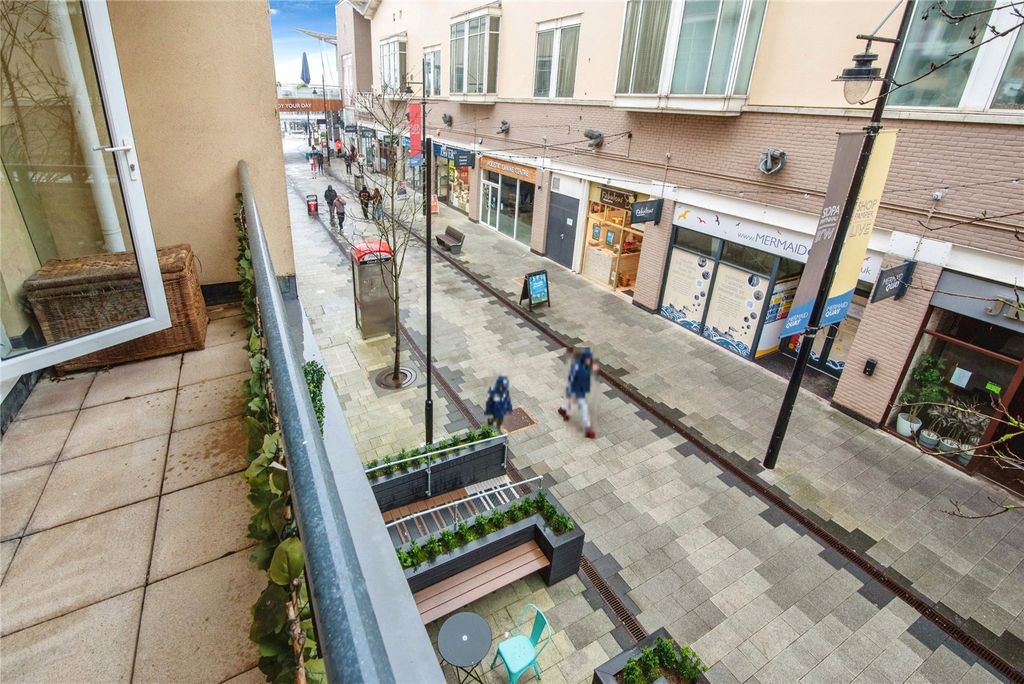 Additional image 4 of 2 bed flat for saleOcean Buildings, Bute Crescent, Cardiff CF10