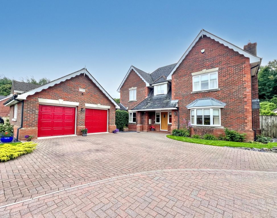 Additional image 3 of 4 bed detached house for saleOutstanding Family Home 8 Walnut Grove, Crick, Caldicot, Monmouthshire NP26