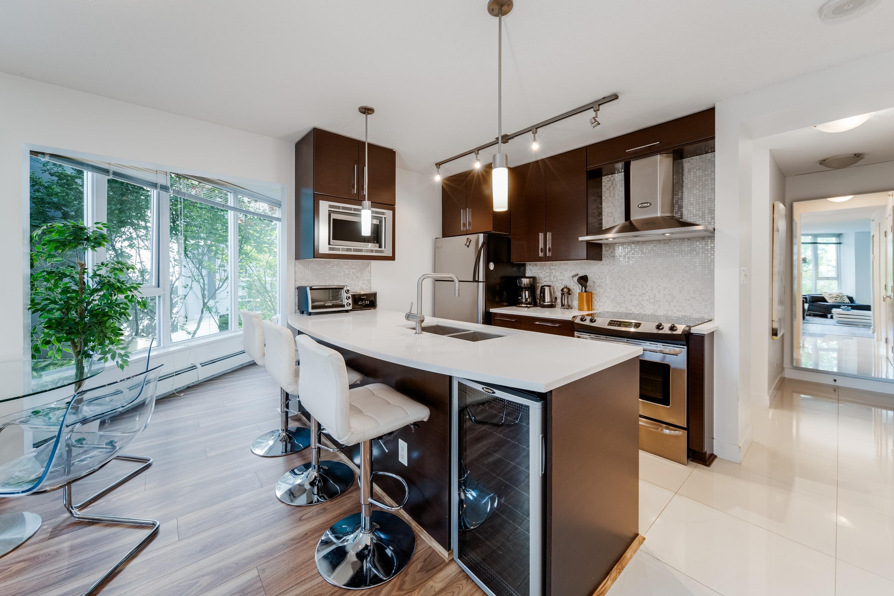 Additional image 3 of 301-689 Abbott Street, Vancouver, BC, V6B 0J2