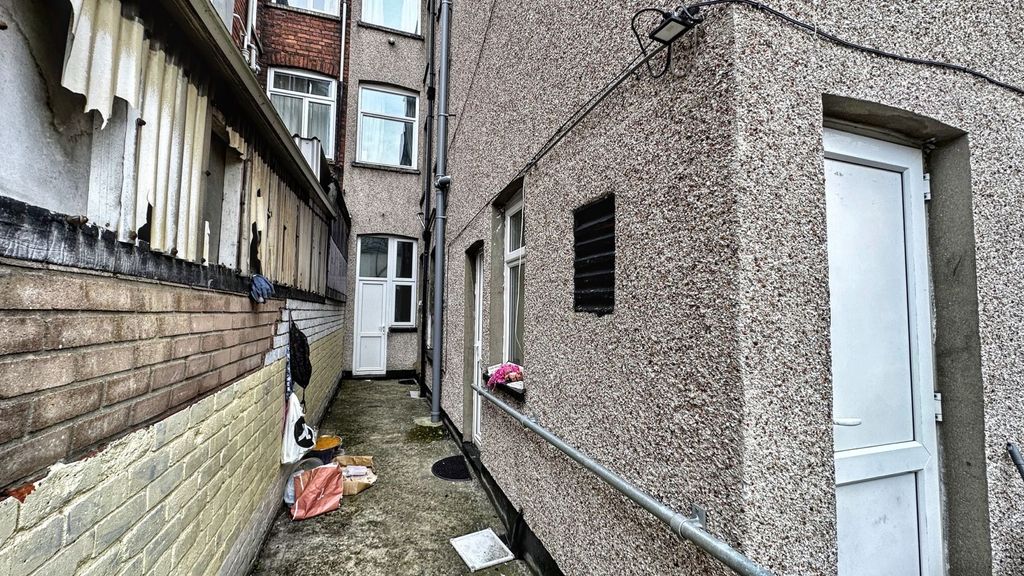Additional image 21 of 5 bed property for saleCorporation Road, Newport NP19