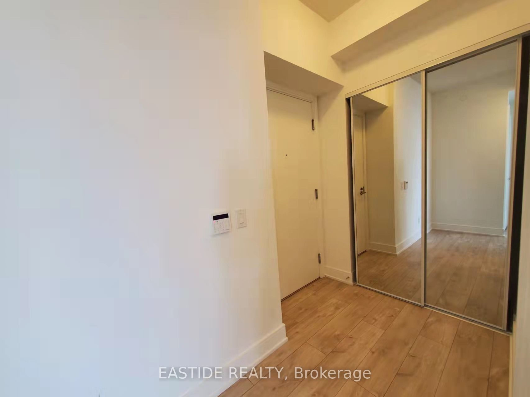 Additional image 2 of 3108-70 Annie Craig Drive, Toronto, ON, M8V 0G2