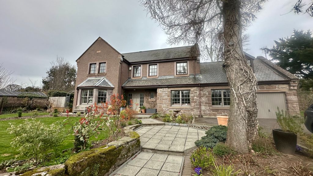 5 bed detached house for saleChanonry Wynd, Brechin DD9