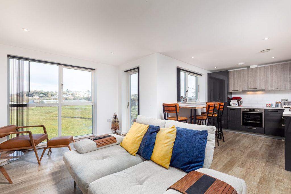Additional image 5 of 2 bed flat for saleLa Route De Beaumont, St Peter JE3