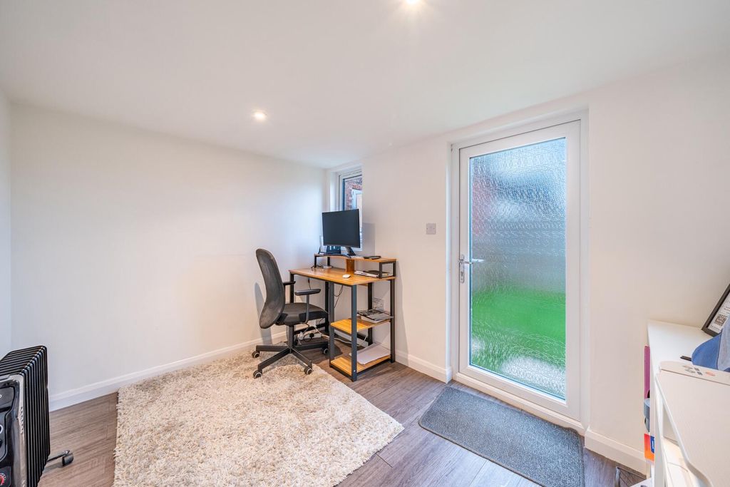 Additional image 18 of 3 bed semi-detached house for saleHampton Road, West Bridgford, Nottingham NG2