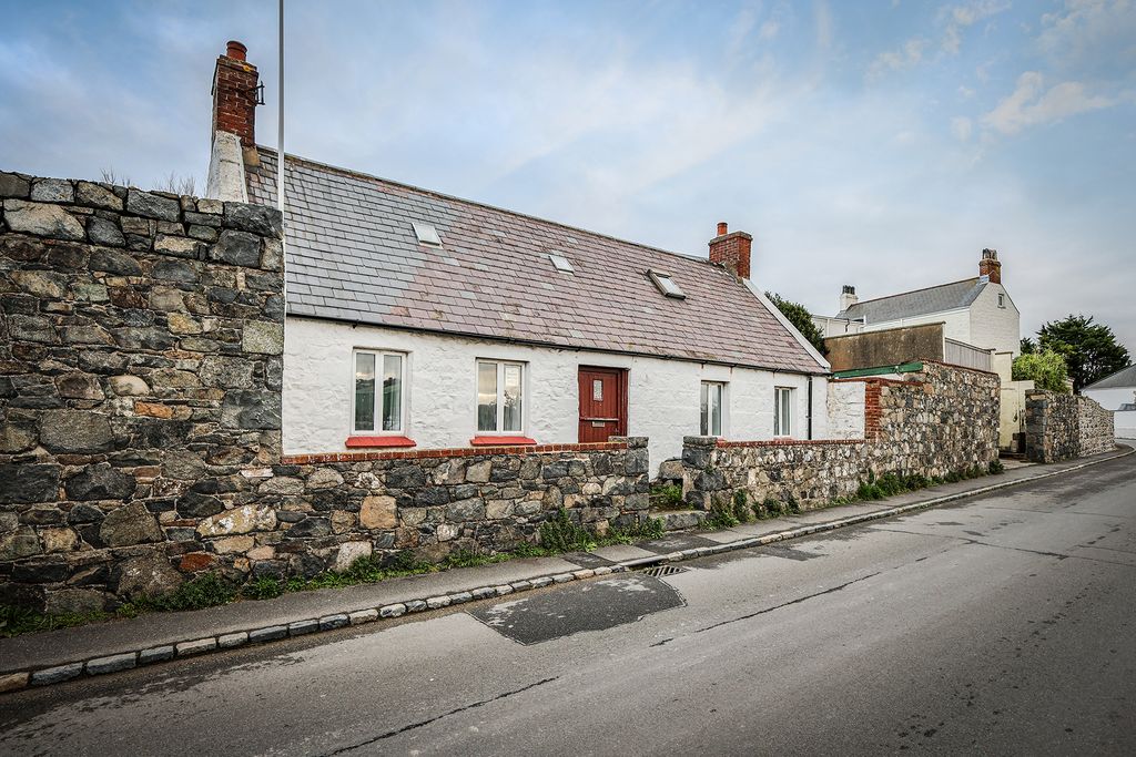 4 bed property for saleLe Murier, St Sampson's, Guernsey GY2