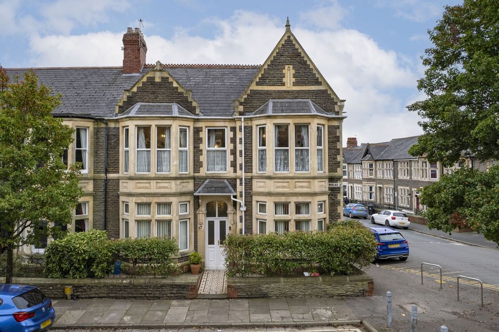 5 bed end terrace house for saleMorlais Street, Cardiff CF23